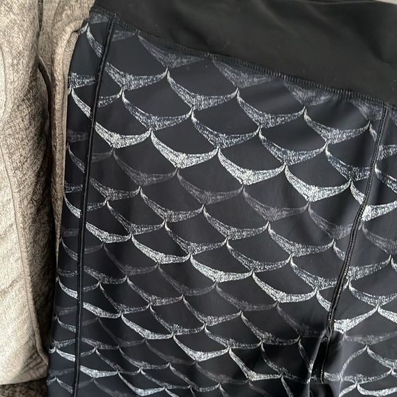 NWOT Vineyard Vines Cropped Leggings size XL - Picture 2 of 4